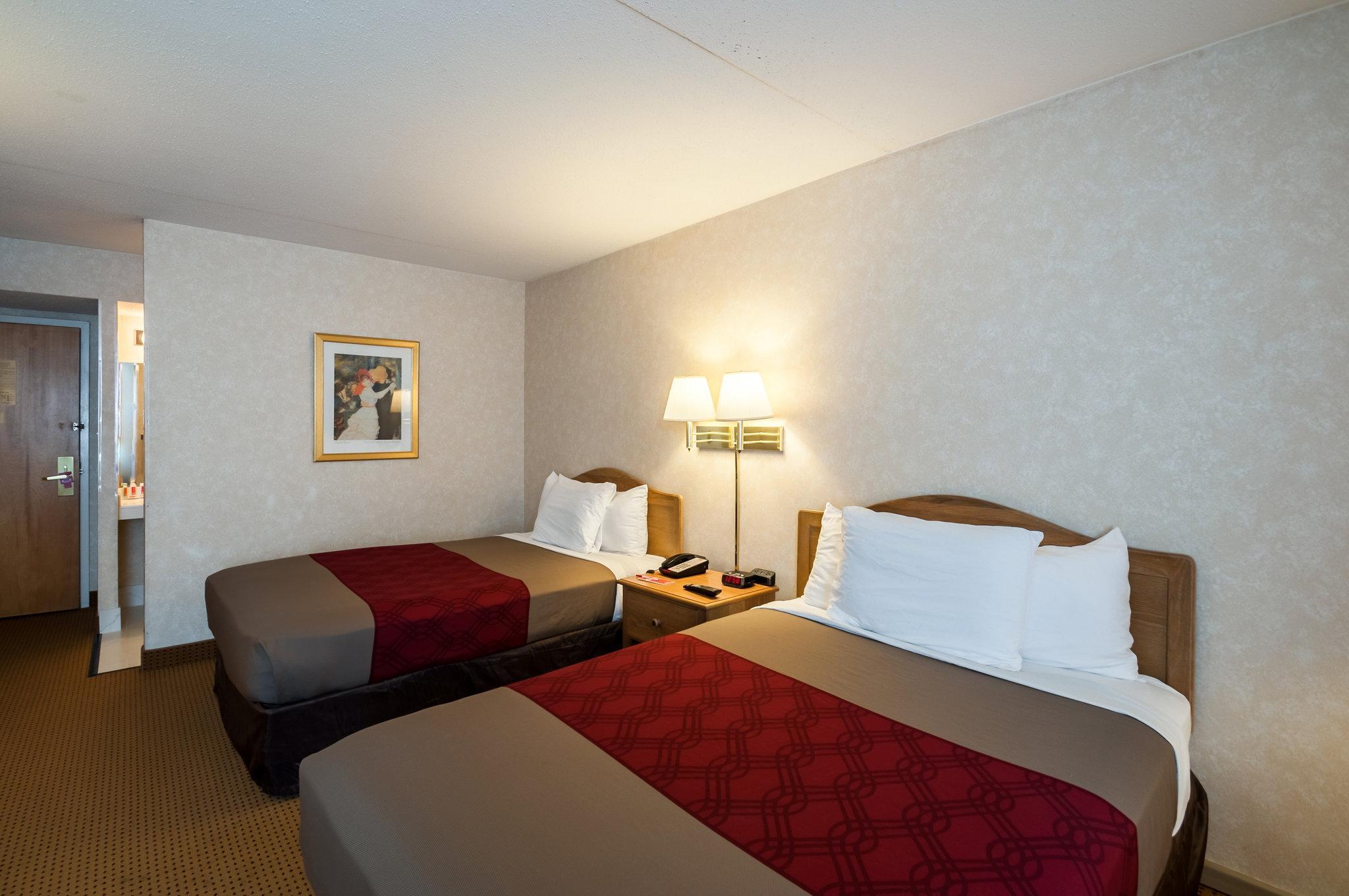 Econo Lodge Metro Arlington Luaran gambar