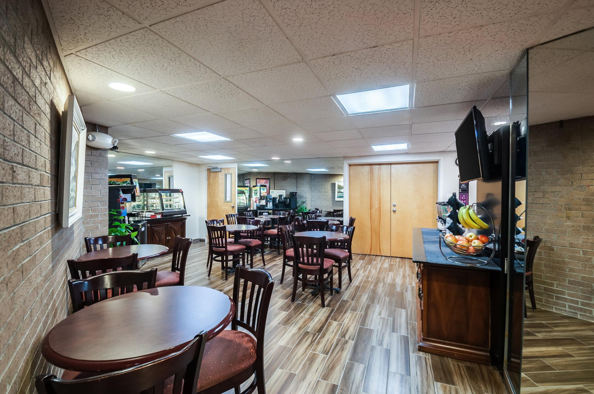 Econo Lodge Metro Arlington Luaran gambar