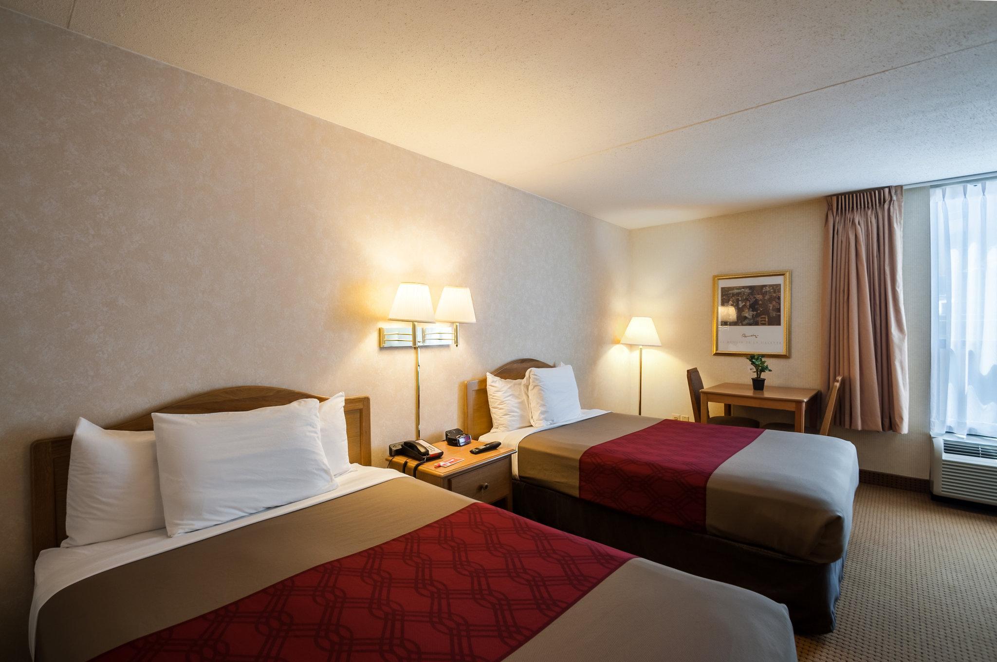 Econo Lodge Metro Arlington Luaran gambar