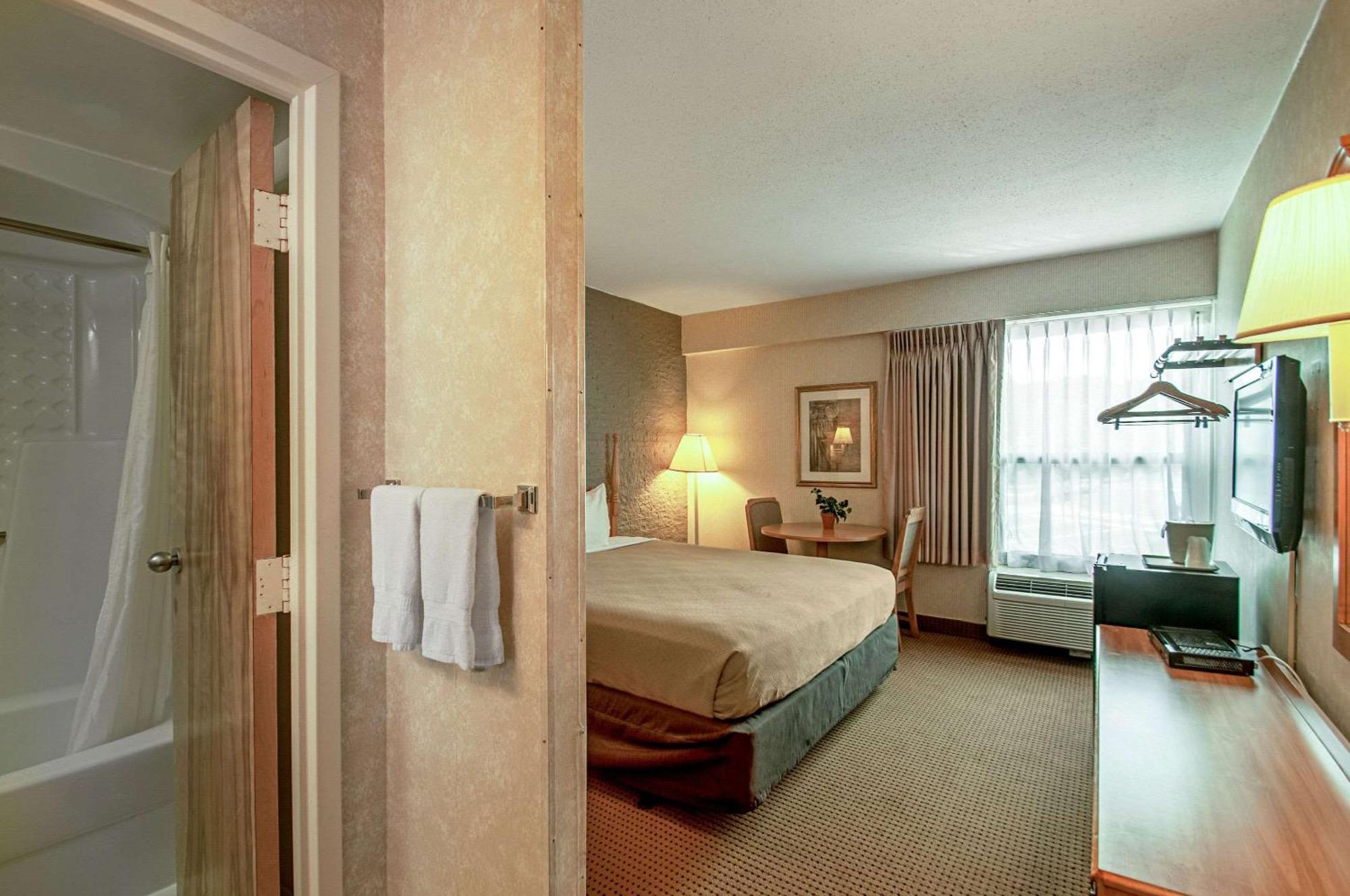 Econo Lodge Metro Arlington Luaran gambar