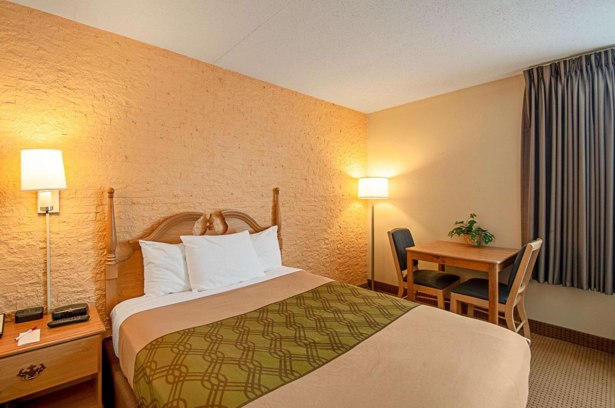 Econo Lodge Metro Arlington Luaran gambar