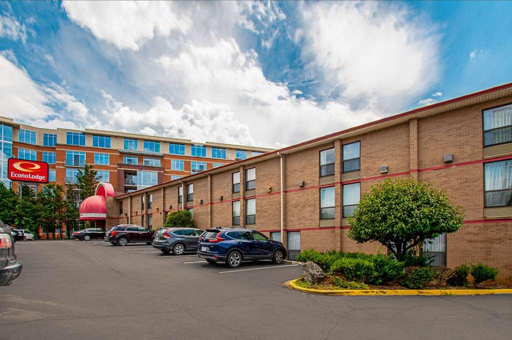 Econo Lodge Metro Arlington Luaran gambar